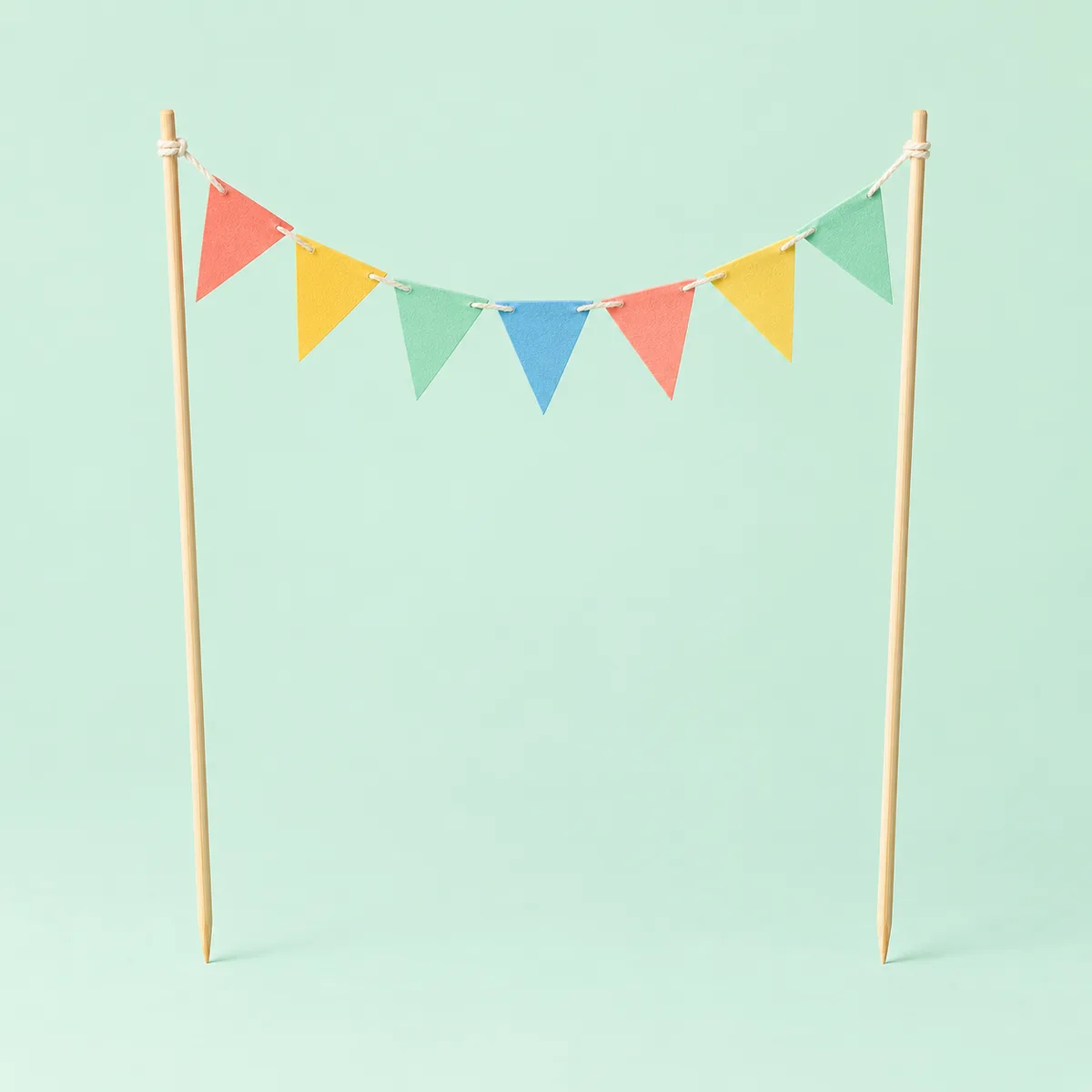 Paper Pennant Cake Bunting — Cake bunting toppers product concept / 纸质三角旗蛋糕拉旗,蛋糕拉旗插饰产品示意图